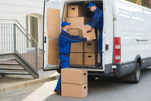 Volume-based Selfstorage Kingston estimate for mixed household items