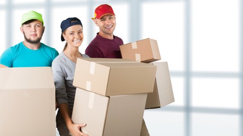 Mobile self storage unit delivered for a Kingston home move