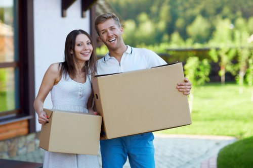 Household relocation service for a Kingston family home